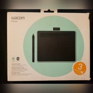 Wacom Intuos Wireless Graphics Drawing Tablet Pistachio
